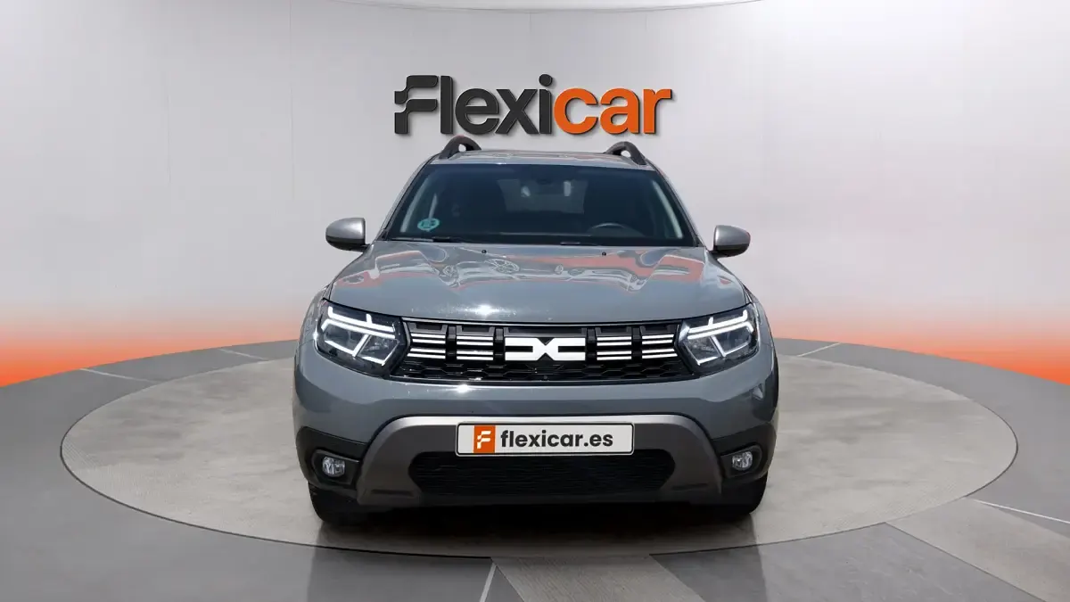 Usado Dacia Duster Journey 131 CV (96 kW) 2023 Gris SUV