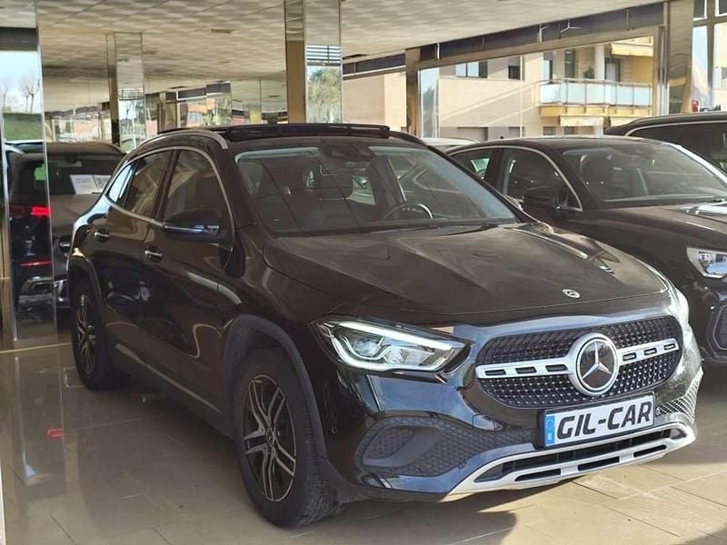 Usado Mercedes GLA200 2022 Negro SUV