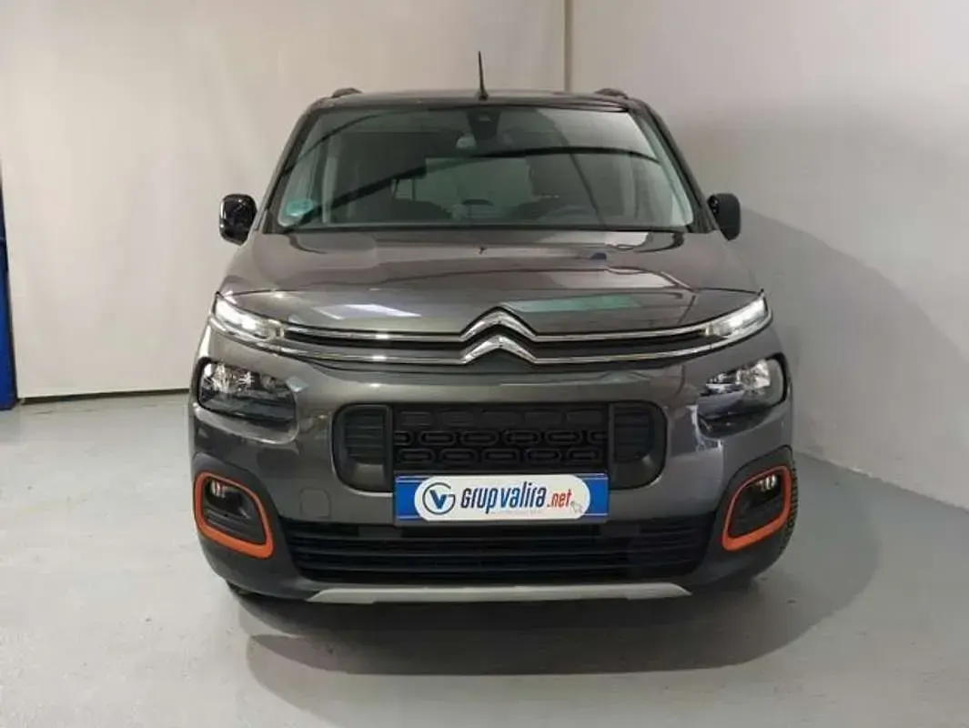 Usado Citroën e-Berlingo Shine 130 CV (95 kW) 2023 Gris Monovolumen