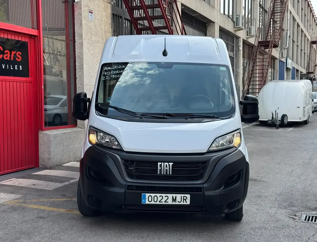 Usado Fiat Ducato Easy 140 CV (102 kW) 2023 Blanco Van