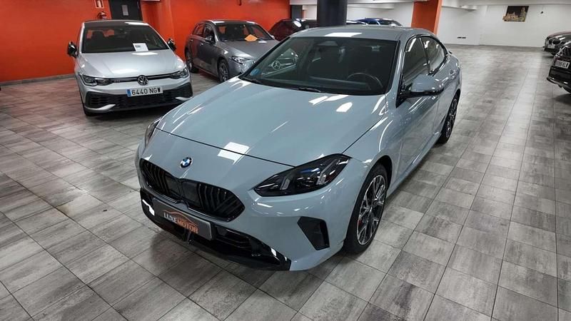 Gris Usado 2025 BMW 220 M Sport Coupe | 37.990 € (Super precio) - Imagen 1/4