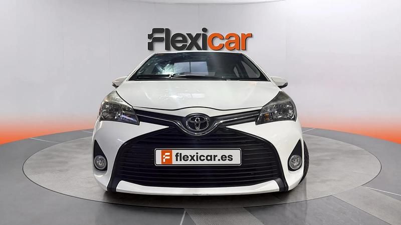 Usado Toyota Yaris Active 69 CV (50 kW) 2016 Blanco Utilitario