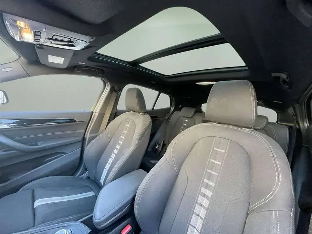Usado BMW X2 Comfort Edition 136 CV (100 kW) 2023 Gris SUV