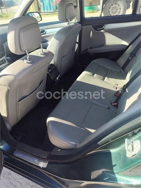 Usado Mercedes C220 Avantgarde 170 CV (125 kW) 2008 Verde Berlina