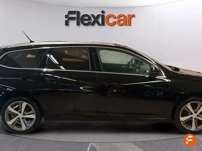 Usado Peugeot 308 SW Allure 130 CV (95 kW) 2017 Negro Familiar