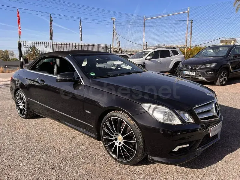 Usado Mercedes E250 Avantgarde 204 CV (150 kW) 2011 Negro Descapotable
