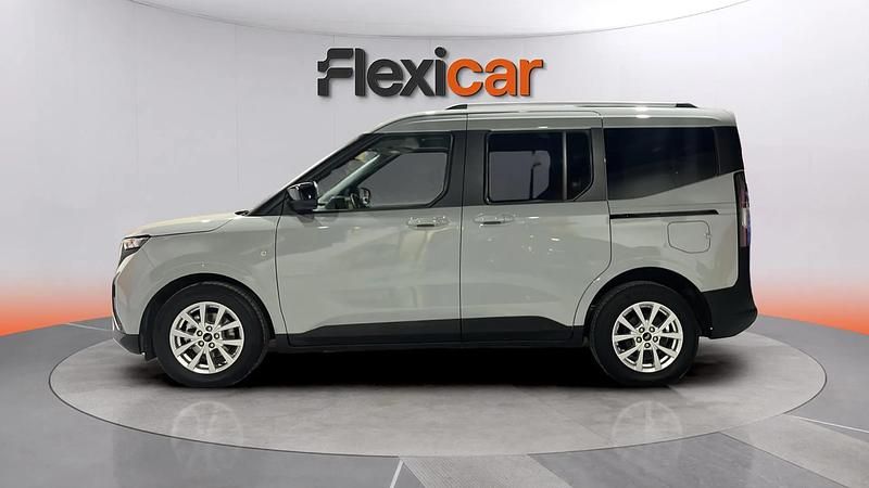 Usado Ford Tourneo Courier Titanium 125 CV (91 kW) 2025 Gris Monovolumen