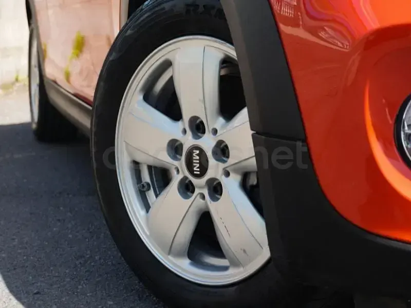 Usado Mini One Cabriolet 102 CV (75 kW) 2018 Naranja Descapotable