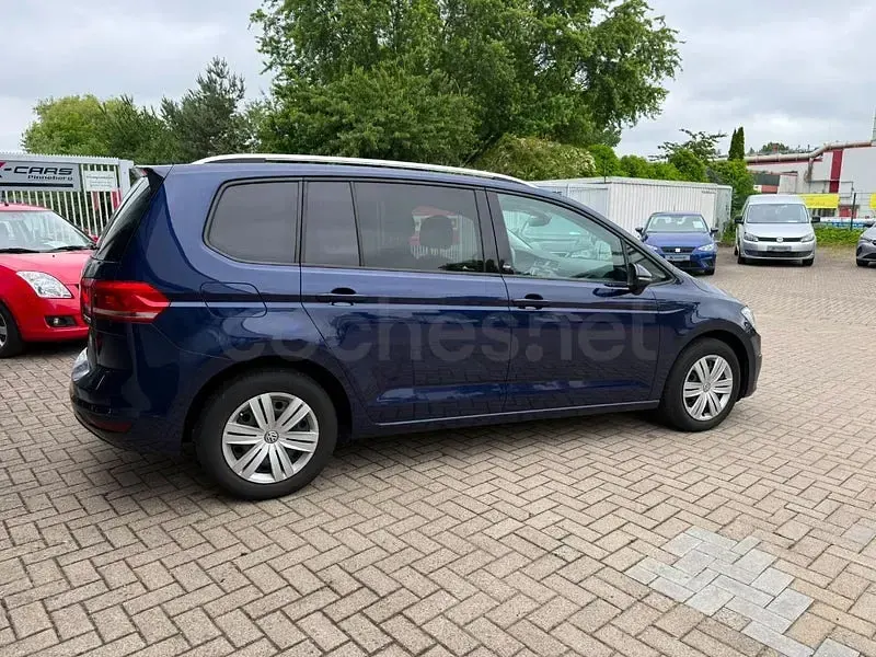 Usado VW Touran Sportline 150 CV (110 kW) 2017 Azul Monovolumen