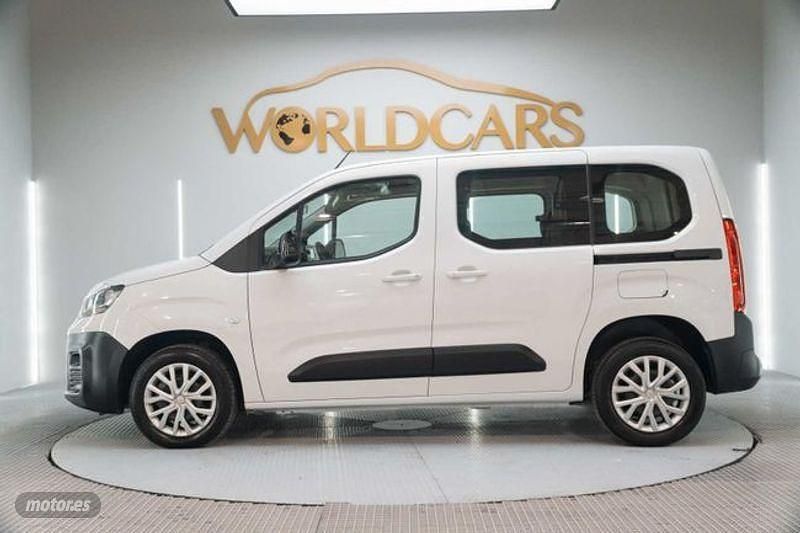 Usado Fiat Doblò 102 CV (75 kW) 2023 Blanco Monovolumen