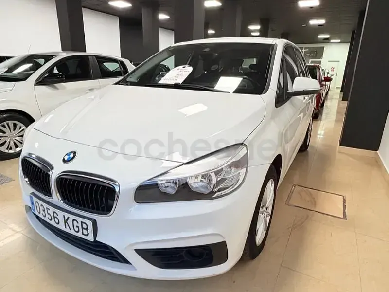Usado BMW 216 Comfort Edition 116 CV (85 kW) 2018 Blanco Familiar