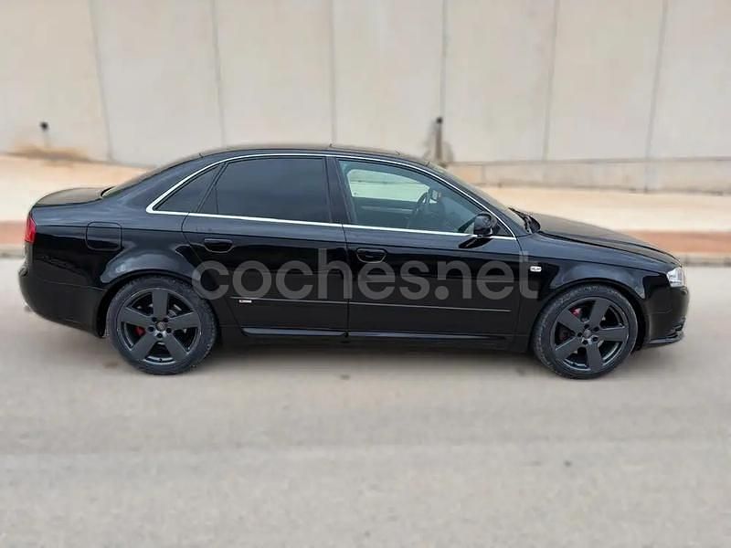 Usado Audi A4 Premium 241 CV (177 kW) 2005 Negro Berlina