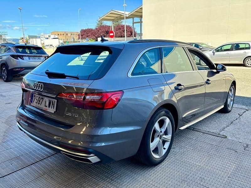 Usado Audi A4 Advanced Plus 163 HP (119 kW) 2022 Castanho Carrinha