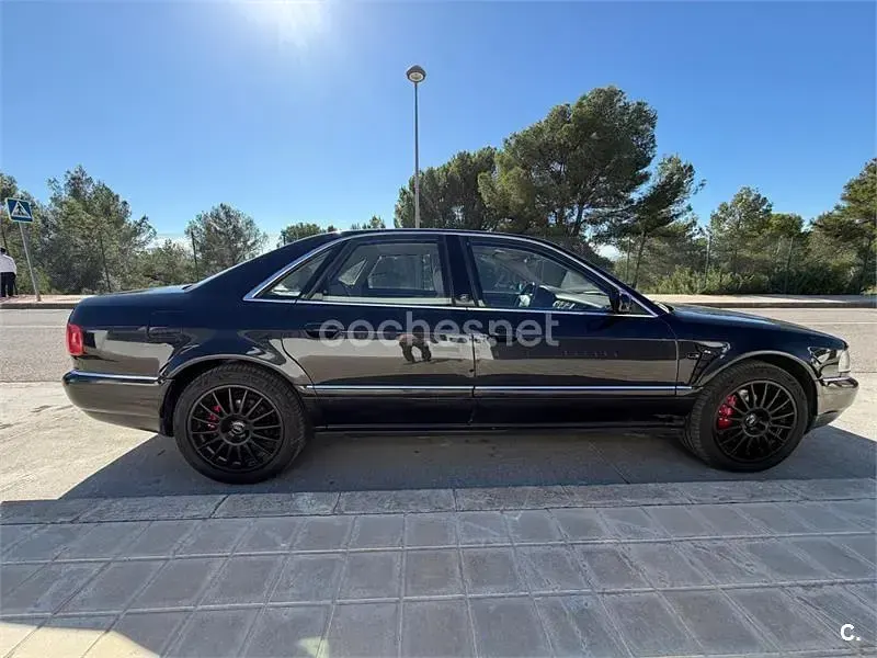 Usado Audi A8 225 CV (165 kW) 2002 Negro Berlina