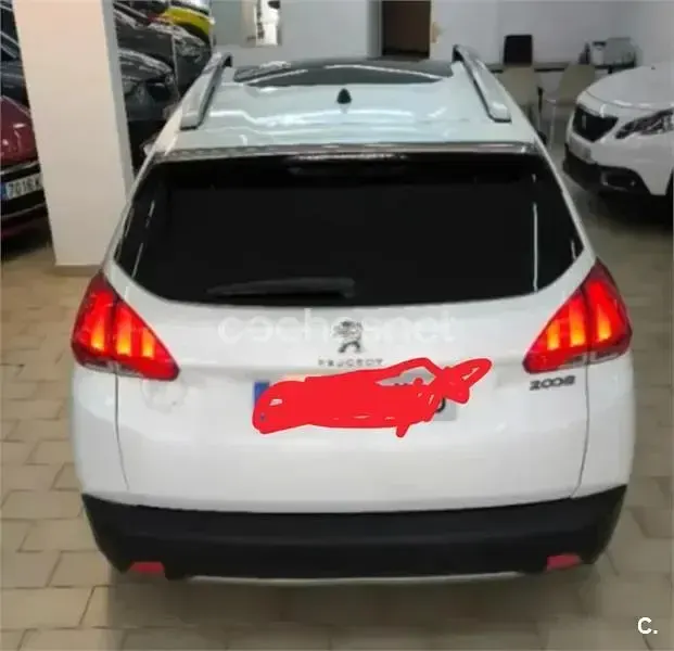 Usado Peugeot 2008 Crossway 130 CV (95 kW) 2015 Blanco SUV