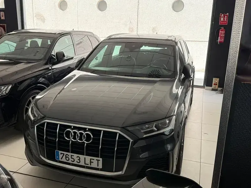 Usado Audi Q7 S-Line 286 CV (210 kW) 2020 Gris / plata SUV