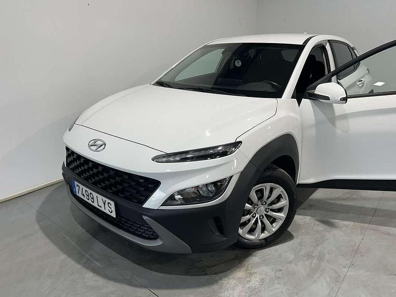 Usado Hyundai Kona 120 CV (88 kW) 2022 Blanco SUV