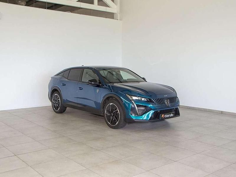 Azul Usado 2023 Peugeot 408 GT Berlina | 34.587 € - Imagen 1/4