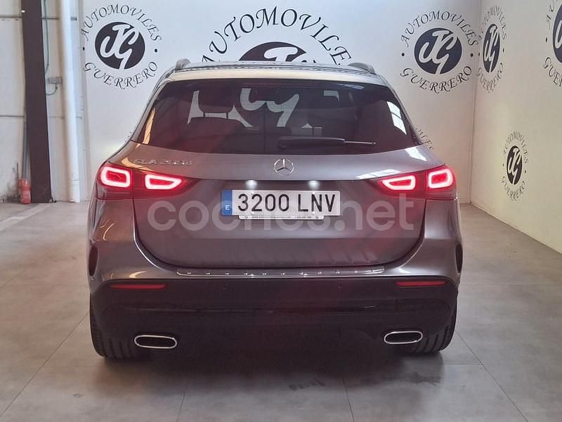 Usado Mercedes GLA200 150 CV (110 kW) 2021 Gris / plata SUV