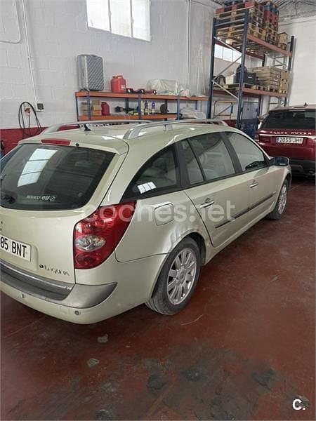 Usado Renault Laguna II Expression 120 CV (88 kW) 2001 Verde Berlina
