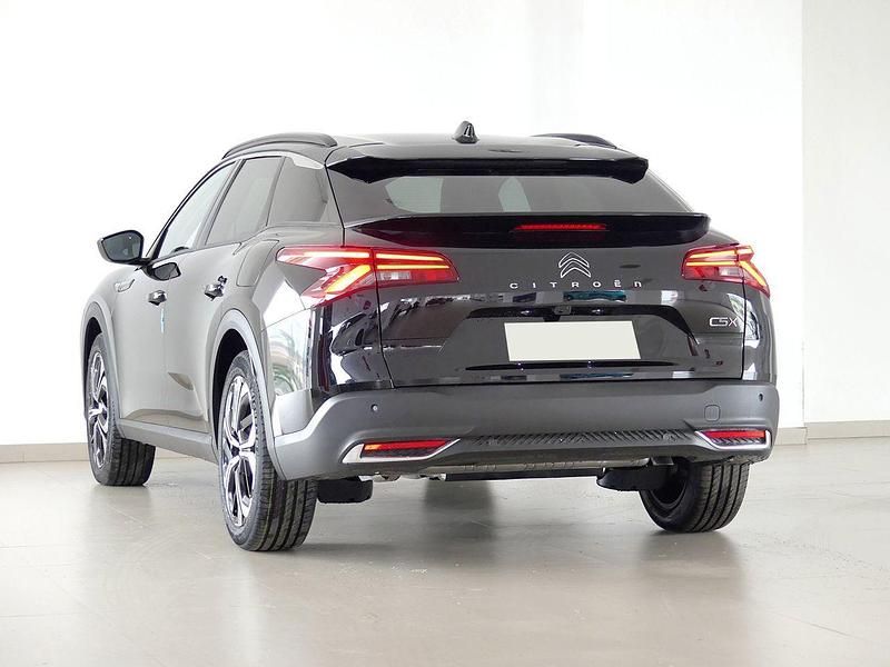 Usado Citroën C5 X Shine 225 CV (165 kW) 2022 Negro Familiar