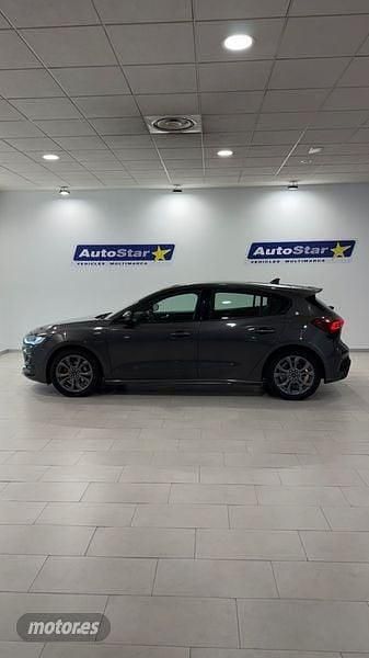 Usado Ford Focus ST-Line 155 CV (114 kW) 2023 Varios colores Berlina