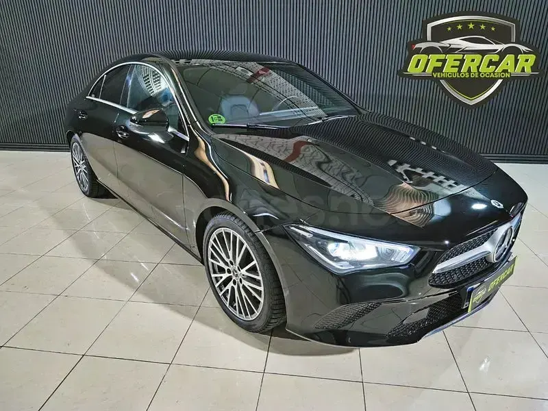 Usado Mercedes CLA200 150 CV (110 kW) 2023 Negro Berlina