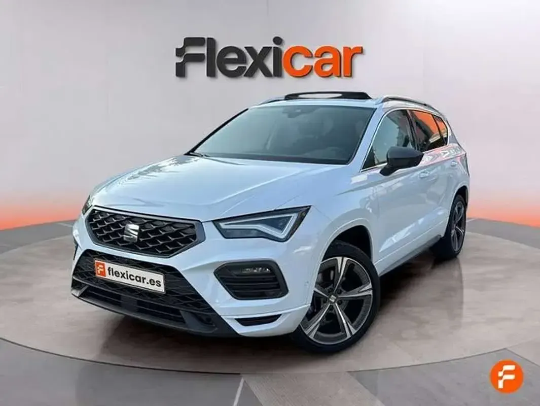 Usado Seat Ateca FR 150 CV (110 kW) 2023 Blanco SUV