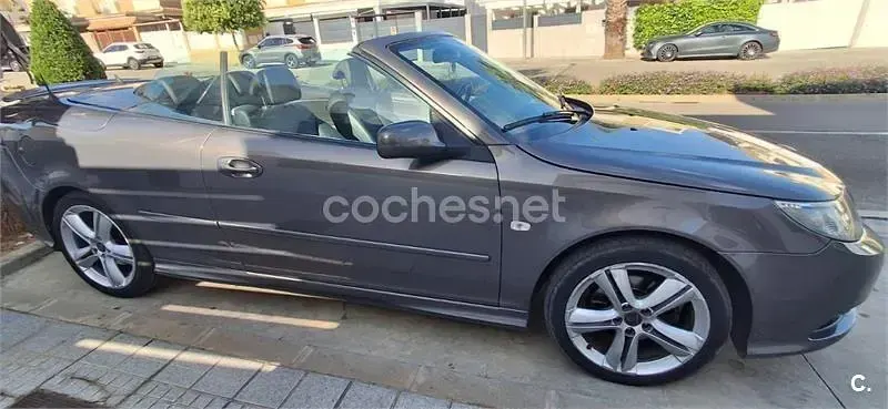 Usado Saab 9-3 Vector 150 CV (110 kW) 2008 Gris / plata Descapotable