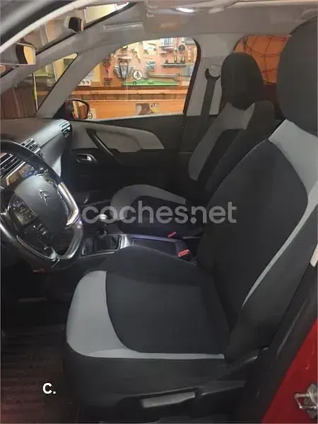 Usado Citroën Grand C4 Picasso Intensive 150 CV (110 kW) 2014 Rojo Monovolumen