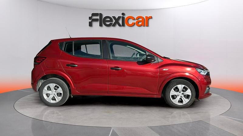 Usado Dacia Sandero Acces 67 CV (49 kW) 2021 Granate Utilitario