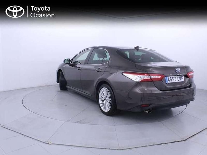 Usado Toyota Camry Luxury 218 CV (160 kW) 2021 Negro Berlina