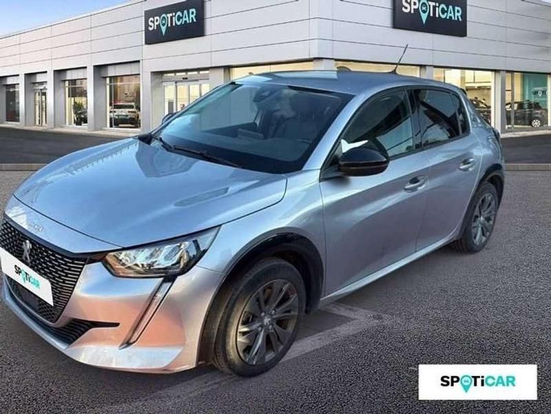 Gris Usado 2023 Peugeot e-208 Allure Utilitario | 18.400 € (Precio justo) - Imagen 1/4