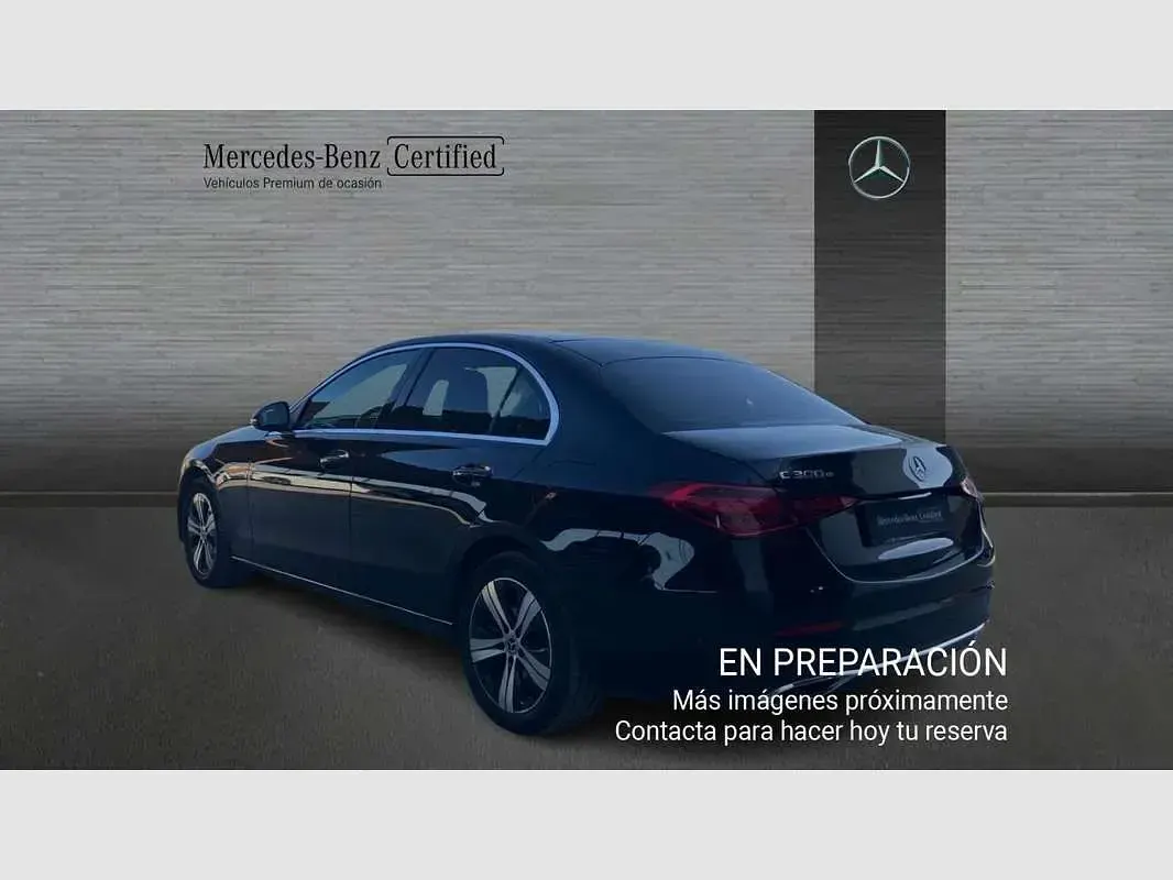 Usado Mercedes C300e 313 CV (230 kW) 2023 Negro Berlina
