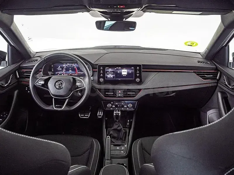 Usado Skoda Kamiq Monte Carlo 150 CV (110 kW) 2024 Blanco SUV