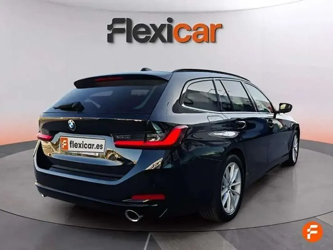 Usado BMW 320e 190 CV (139 kW) 2025 Negro Familiar