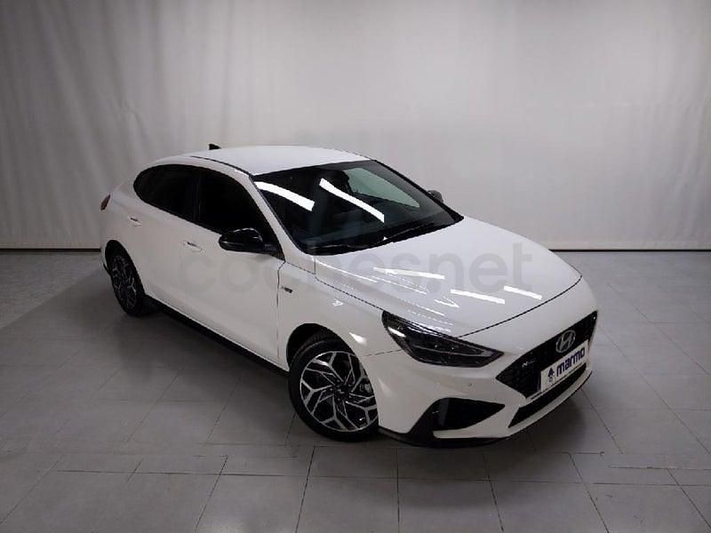 Nuevo Hyundai i30 N Line 100 CV (73 kW) 2025 Blanco Berlina