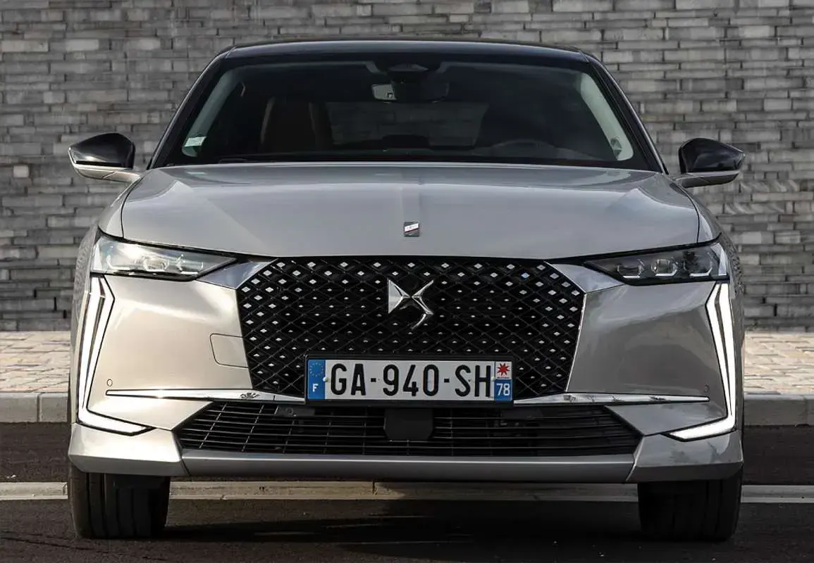 Usado DS Automobiles DS4 131 CV (96 kW) 2024 Gris SUV
