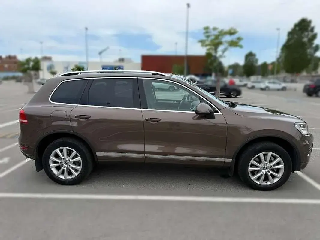 Usado VW Touareg Terrain Tech 245 CV (180 kW) 2013 Marrón SUV