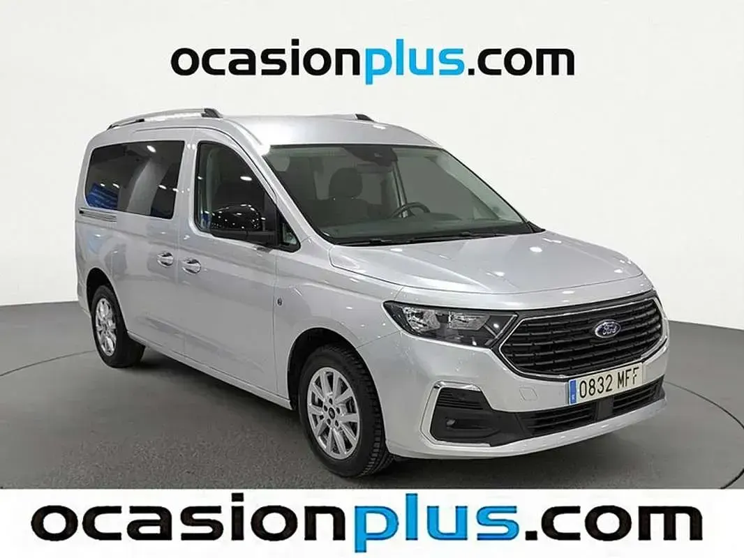 Usado Ford Tourneo Connect Titanium 122 CV (89 kW) 2023 Gris Monovolumen