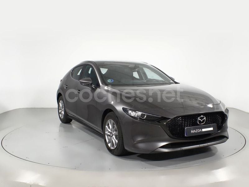 Gris / plata Usado 2024 Mazda 3 Prime-Line Berlina | 26.600 € (Precio justo) - Imagen 1/4