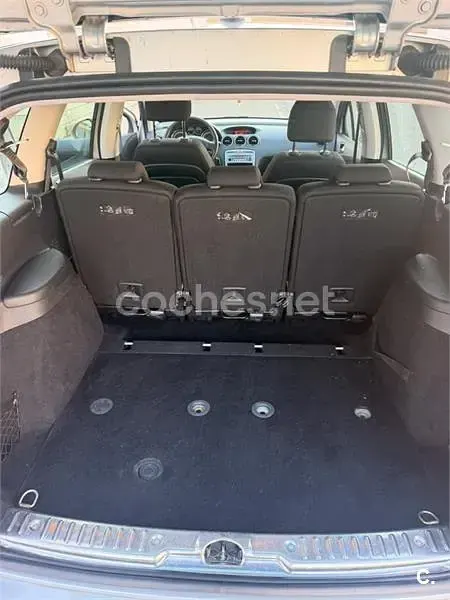 Usado Peugeot 308 SW 120 CV (88 kW) 2009 Gris / plata Familiar