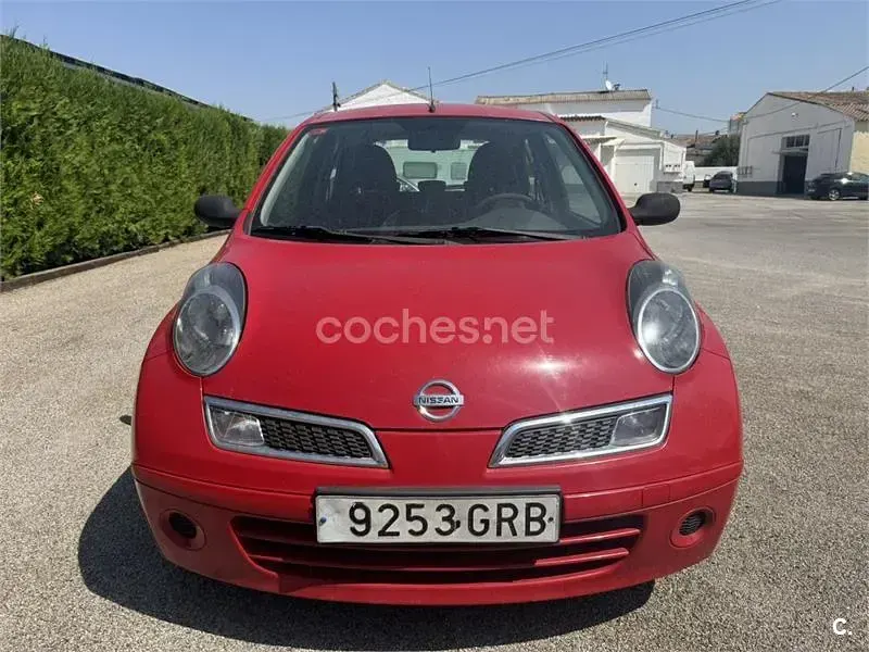 Usado Nissan Micra 86 CV (63 kW) 2009 Rojo Berlina