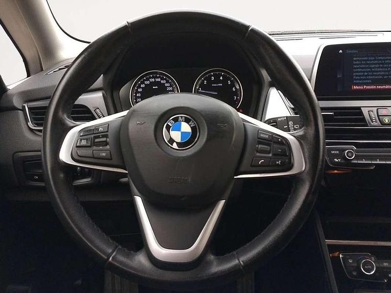 Usado BMW 216 Luxury Line 110 CV (80 kW) 2020 Gris Monovolumen