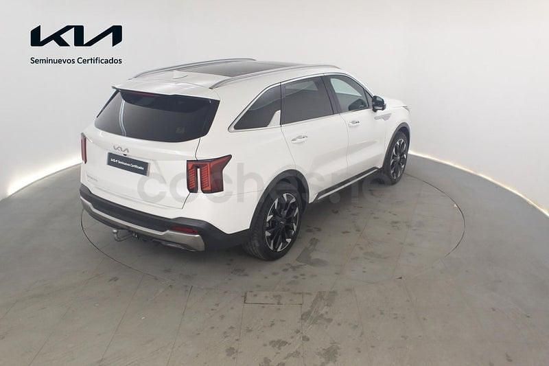 Usado Kia Sorento 194 CV (142 kW) 2024 Blanco SUV