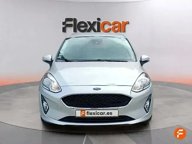 Usado Ford Fiesta Active 95 CV (69 kW) 2020 Gris Utilitario