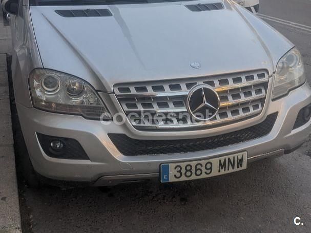 Usado Mercedes ML320 Edition 1 224 CV (164 kW) 2009 Gris / plata SUV