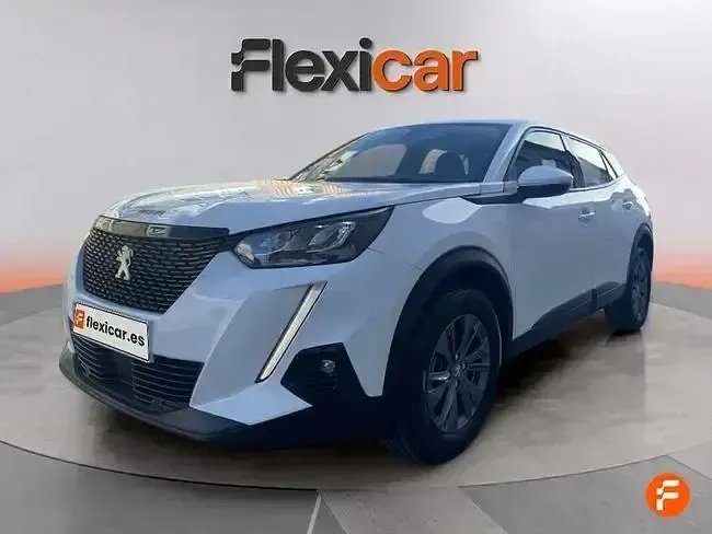 Usado Peugeot 2008 Active 100 CV (73 kW) 2021 Blanco SUV