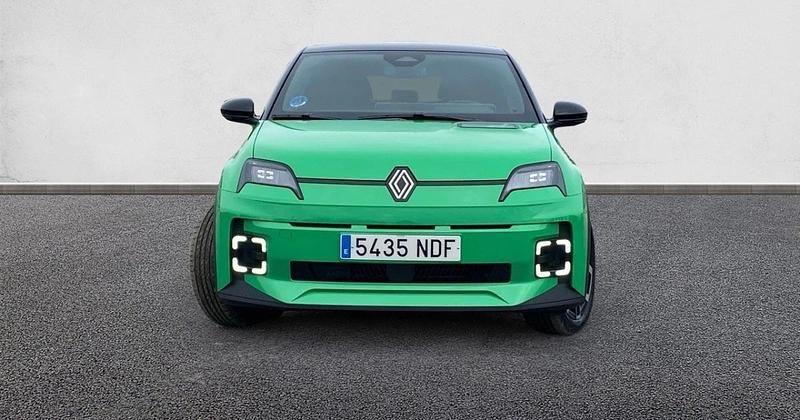 Usado Renault 5 E-Tech Techno 110 kW (150 CV) 2025