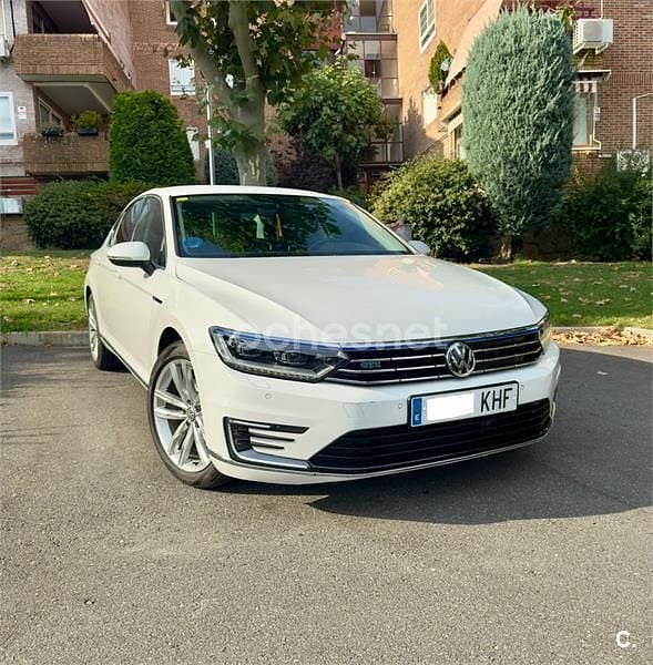 Blanco Usado 2018 VW Passat GTE Berlina | 18.000 € (Buen precio) - Imagen 1/4